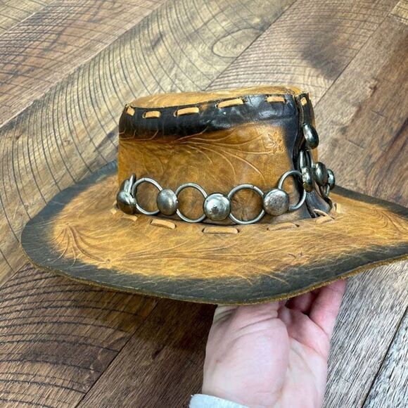 VINTAGE brown leather silver Concho western Cowboy hat western metal daisy stamp